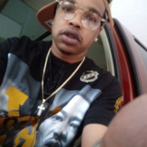 Meet your Posher, Buddy